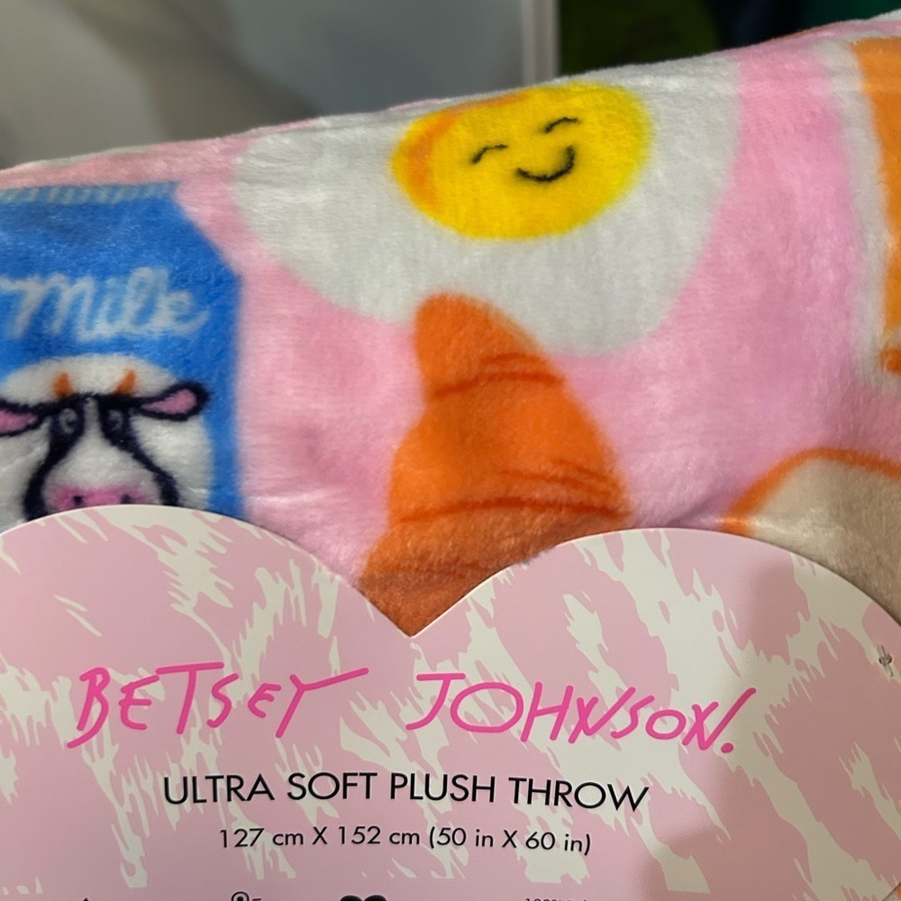 Betsey Johnson Cozy Blanket- Pink and Orange Breakfast Delight